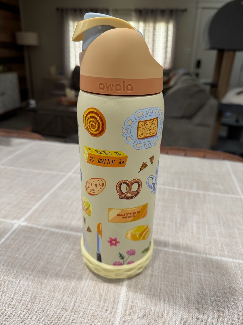 Limited Edition Brunch Freesip Owala 32oz - Picture 3 of 6